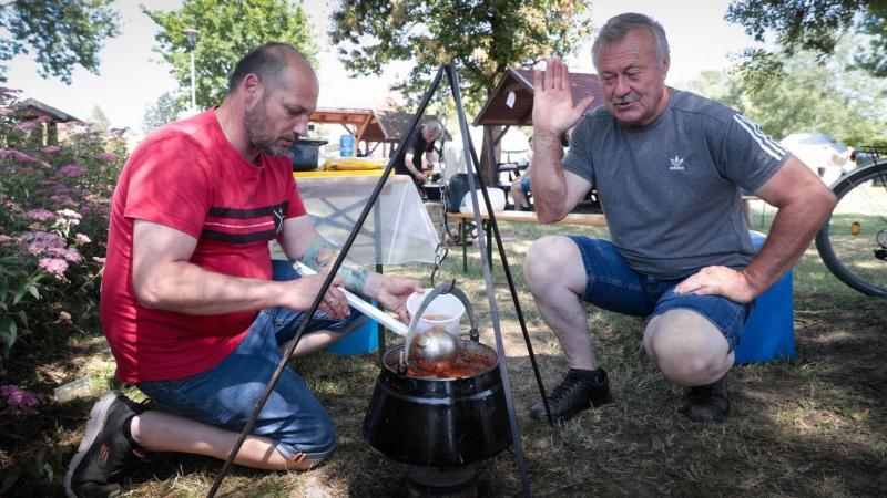 Családias légkör, mennyei aromák és ízek varázsa: Csörötnek pezsgő buliján mindenki jól érezte magát!