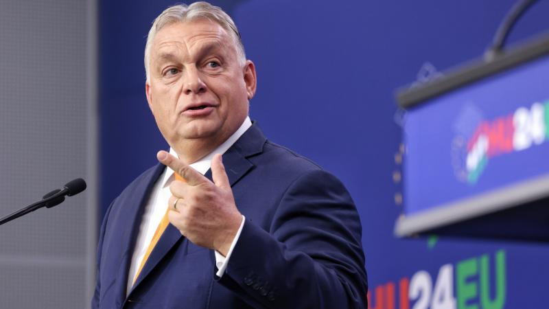 Orbán Viktor üzenetet intézett.