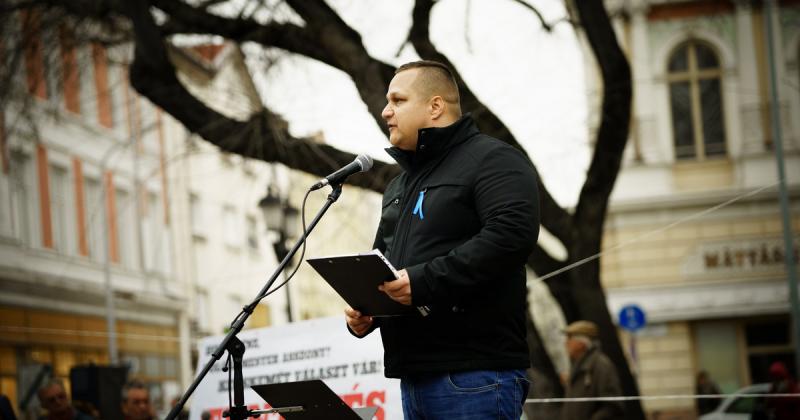 A DK kecskeméti jelöltje visszalépett, a párt hivatalos álláspontja szerint döntését a teljesítményével indokolták.