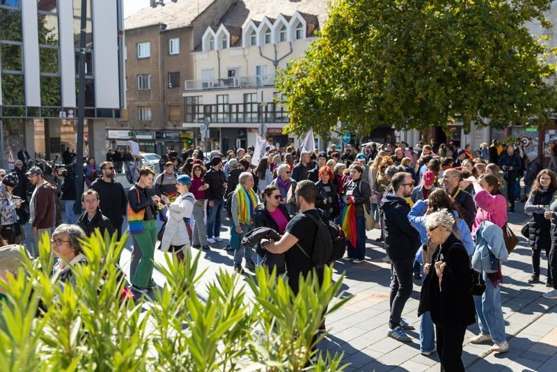 Fotógaléria: Az emberek hogyan gyűltek össze a Pécs Pride eseményére | szmo.hu