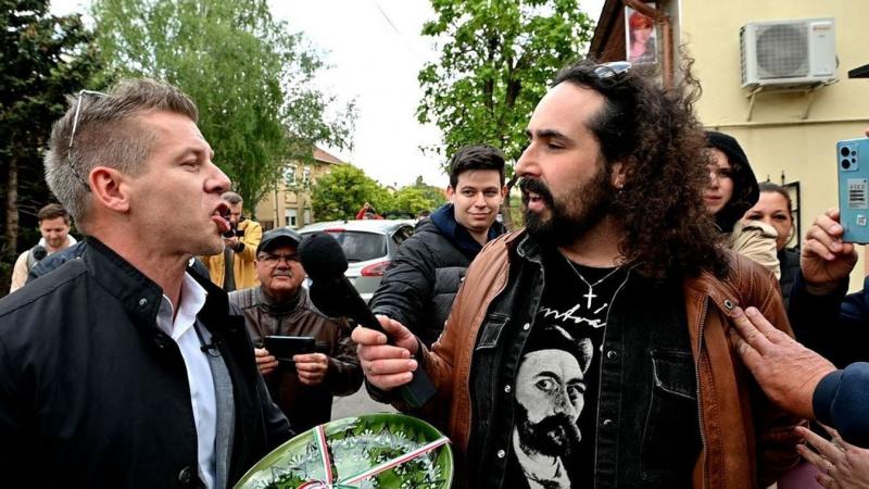 Magyar Péter ismételten a sajtó képviselőinek irányította fenyegető szavait.