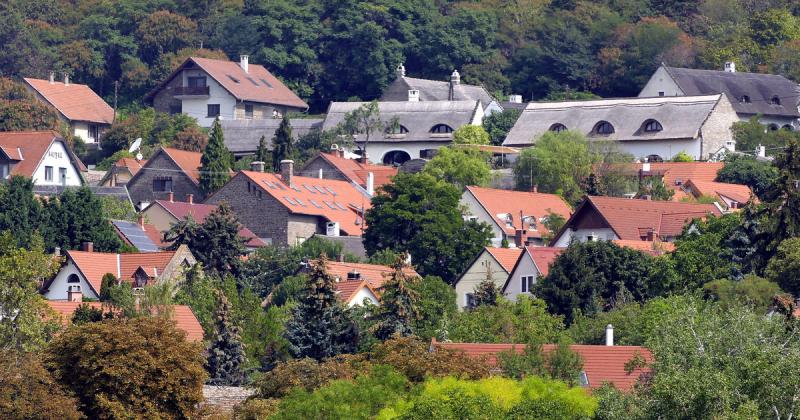 Számos ingatlan kategóriája átalakulhat, ami a magyar lakosság jelentős részét érintheti.